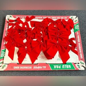 Lot of 28 Vintage Christmas Decorative Bows Commodore Made in USA